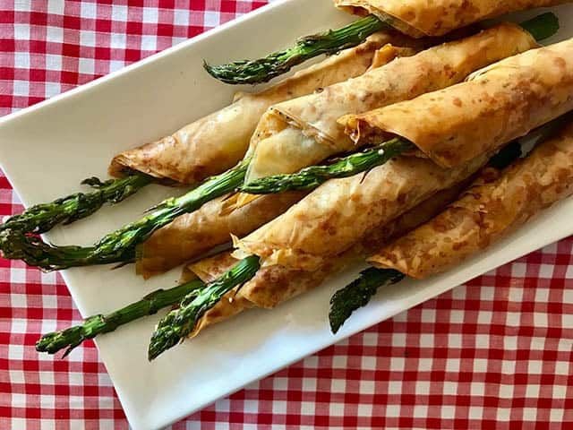 Asparagus and Parmesan Filo Rolls