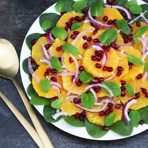 Orange, Spinach and Pomegranate Salad. A recipe by It's Not Complicated Recipes.