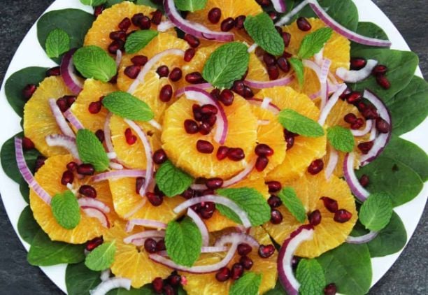 Orange, Spinach and Pomegranate Salad. A recipe by It's Not Complicated Recipes.