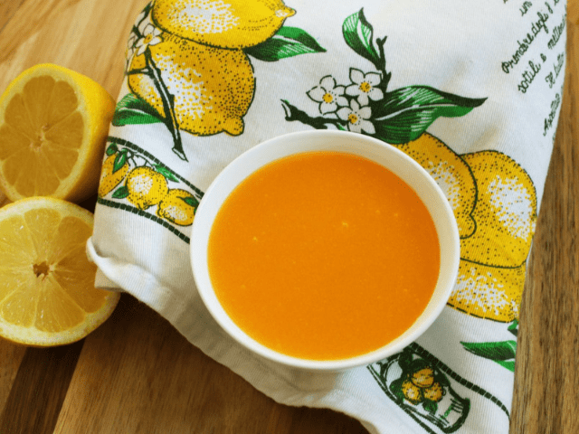 The Best Lemon Curd – Gluten Free. A recipe by It's Not Complicated Recipes.