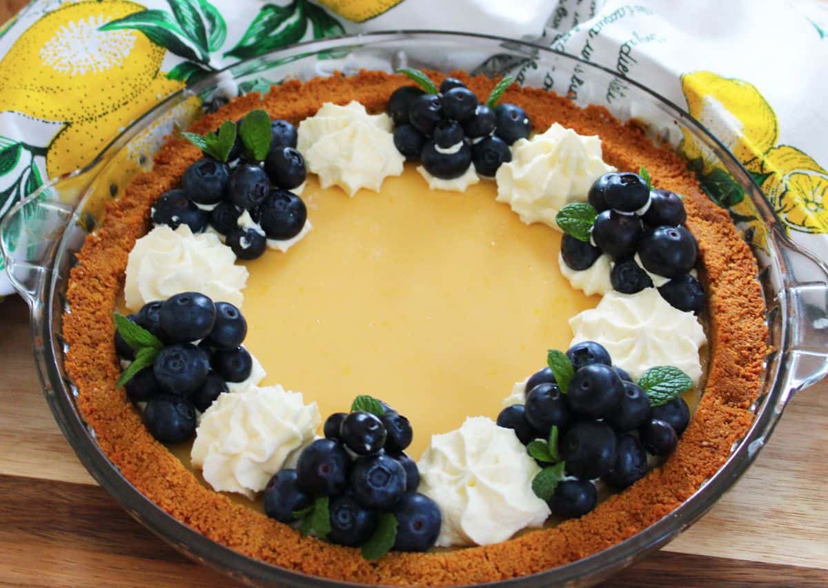 Creamy Lemon Pie. A recipe by It's Not Complicated Recipes.