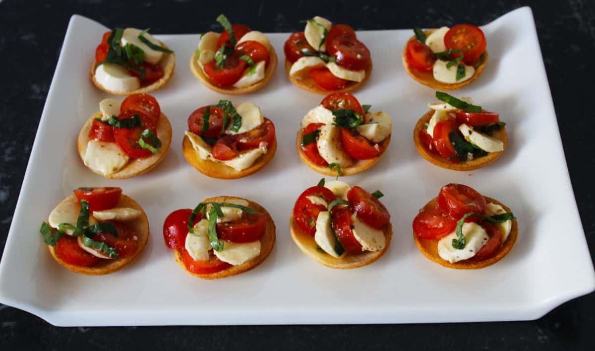 Caprese Bread Tartlets - It's Not Complicated Recipes