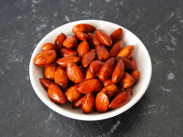 Spicy Roasted Almonds It S Not Complicated Recipes