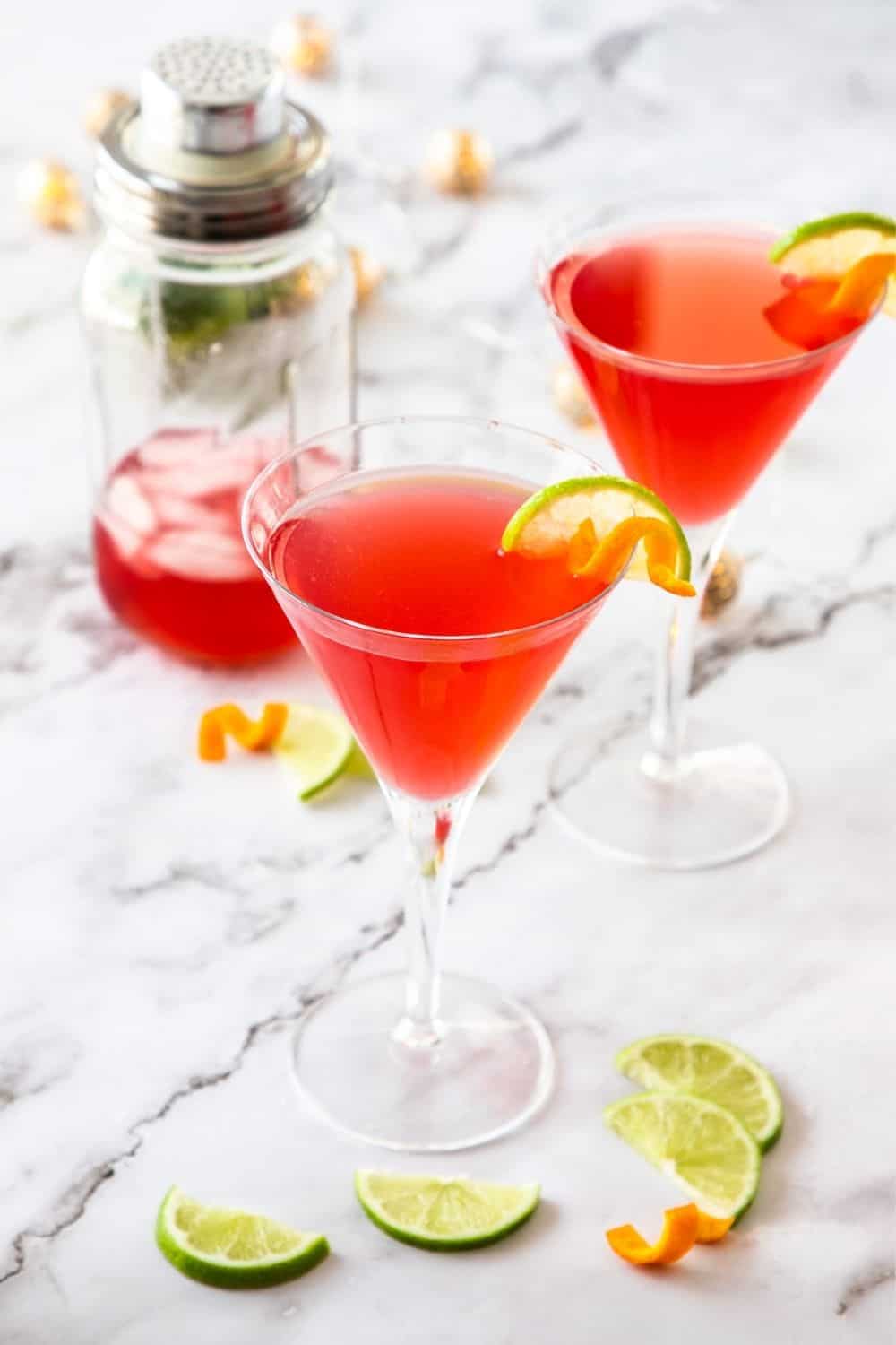 Christmas Cosmopolitan - It's Not Complicated Recipes