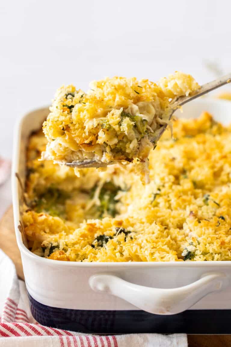 Chicken and Broccoli Pasta Bake - It's Not Complicated Recipes