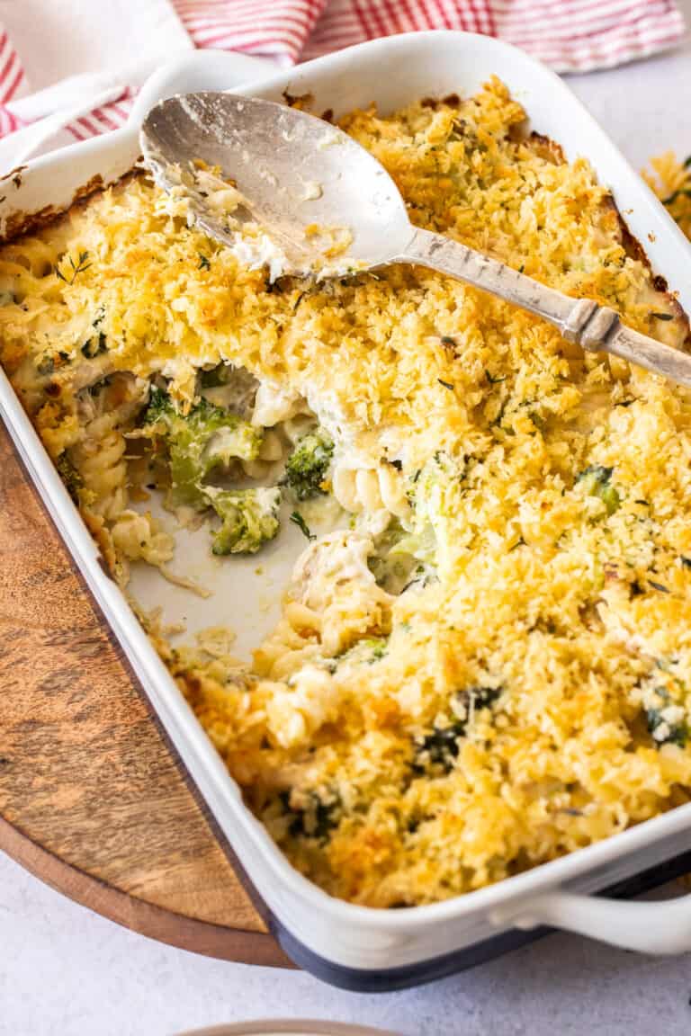 Chicken and Broccoli Pasta Bake - It's Not Complicated Recipes