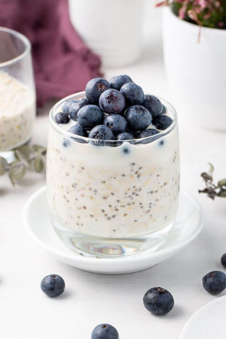 Blueberry Overnight Oats - It's Not Complicated Recipes