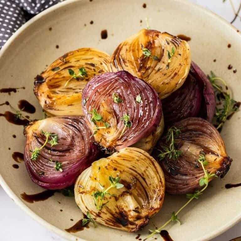 Roasted Onions with Thyme - It's Not Complicated Recipes