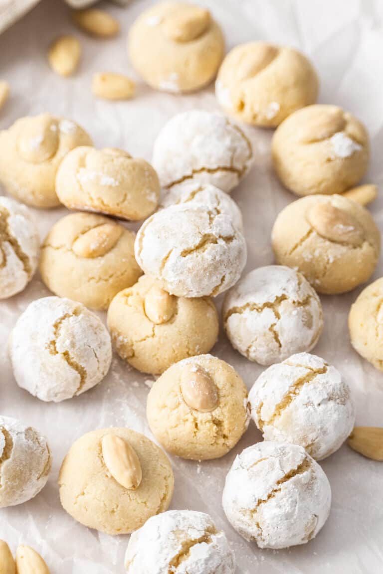 Chewy Amaretti Cookies - It&amp;#39;s Not Complicated Recipes